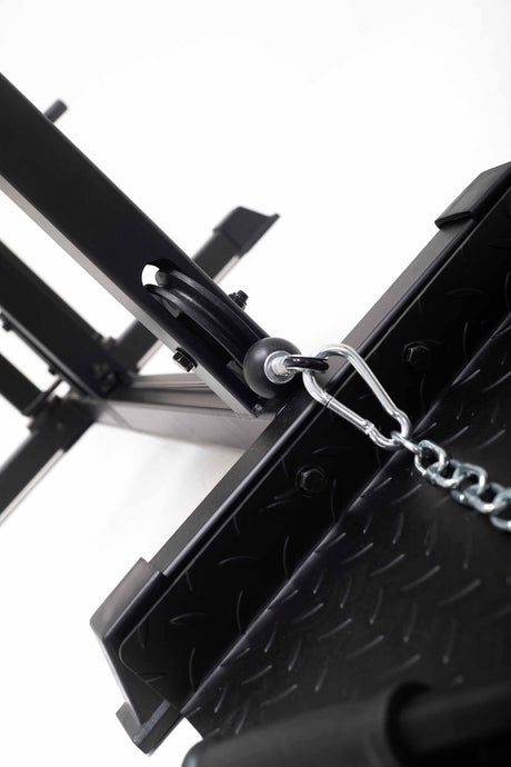 York Barbell C19LR Cable Lat Pulldown and Low Row Low row close up 