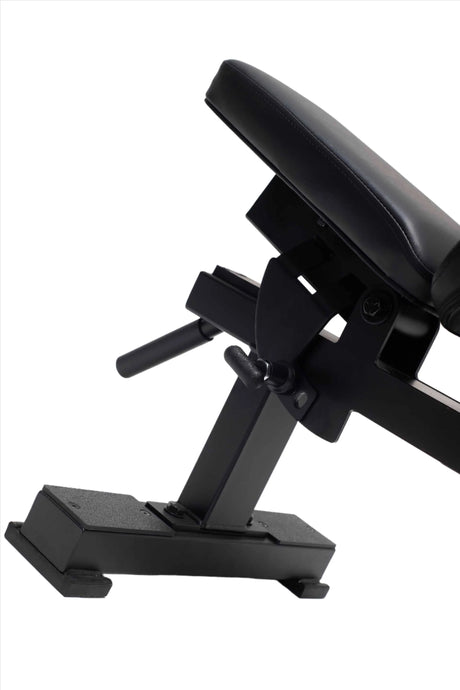 York Barbell C32DB Flat to Incline Dumbbell Bench seat and handle close up