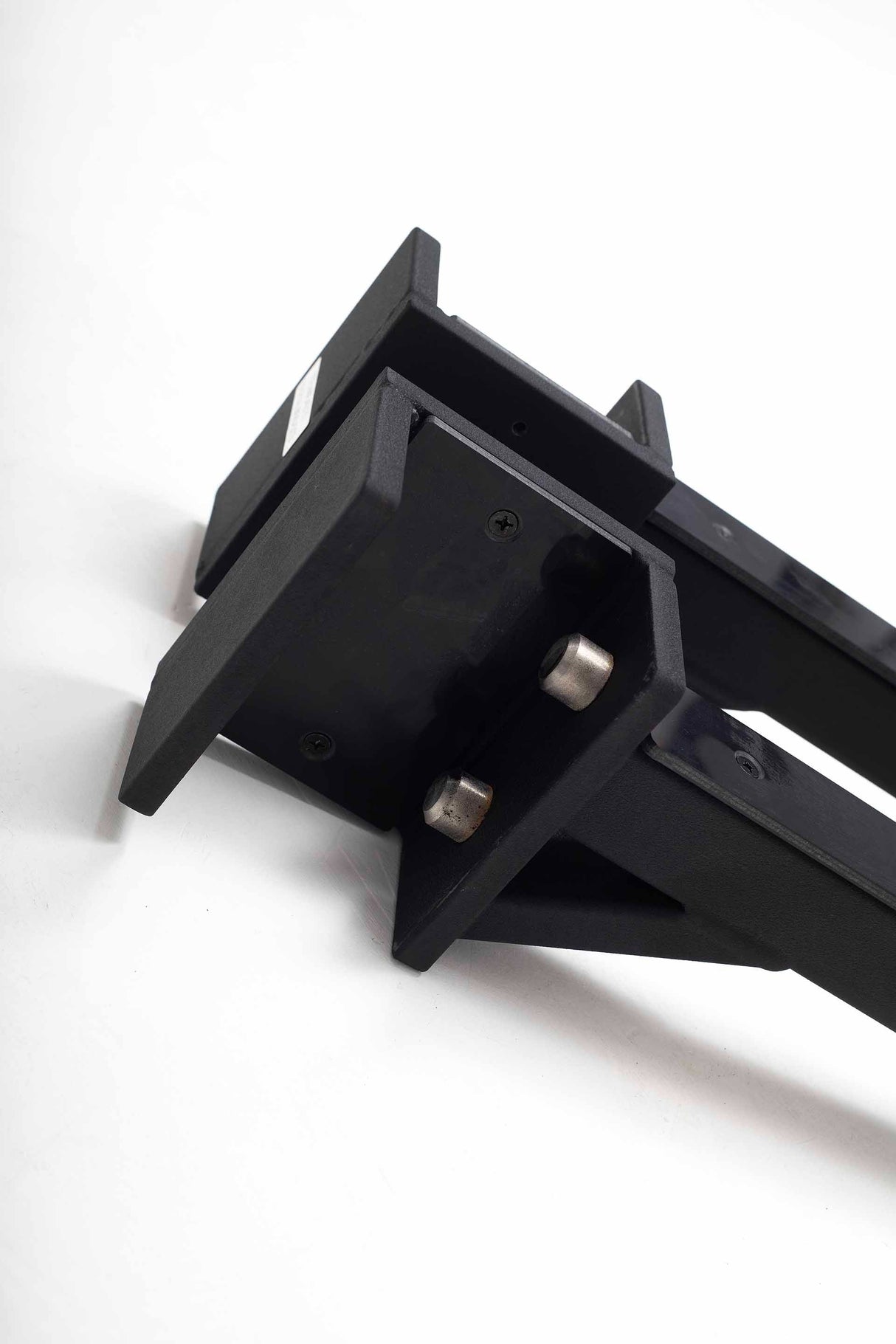York Barbell C32SA Olympic Half Rack Safety Spot Arm Attachment (Pair) clsoe up of attaching pins